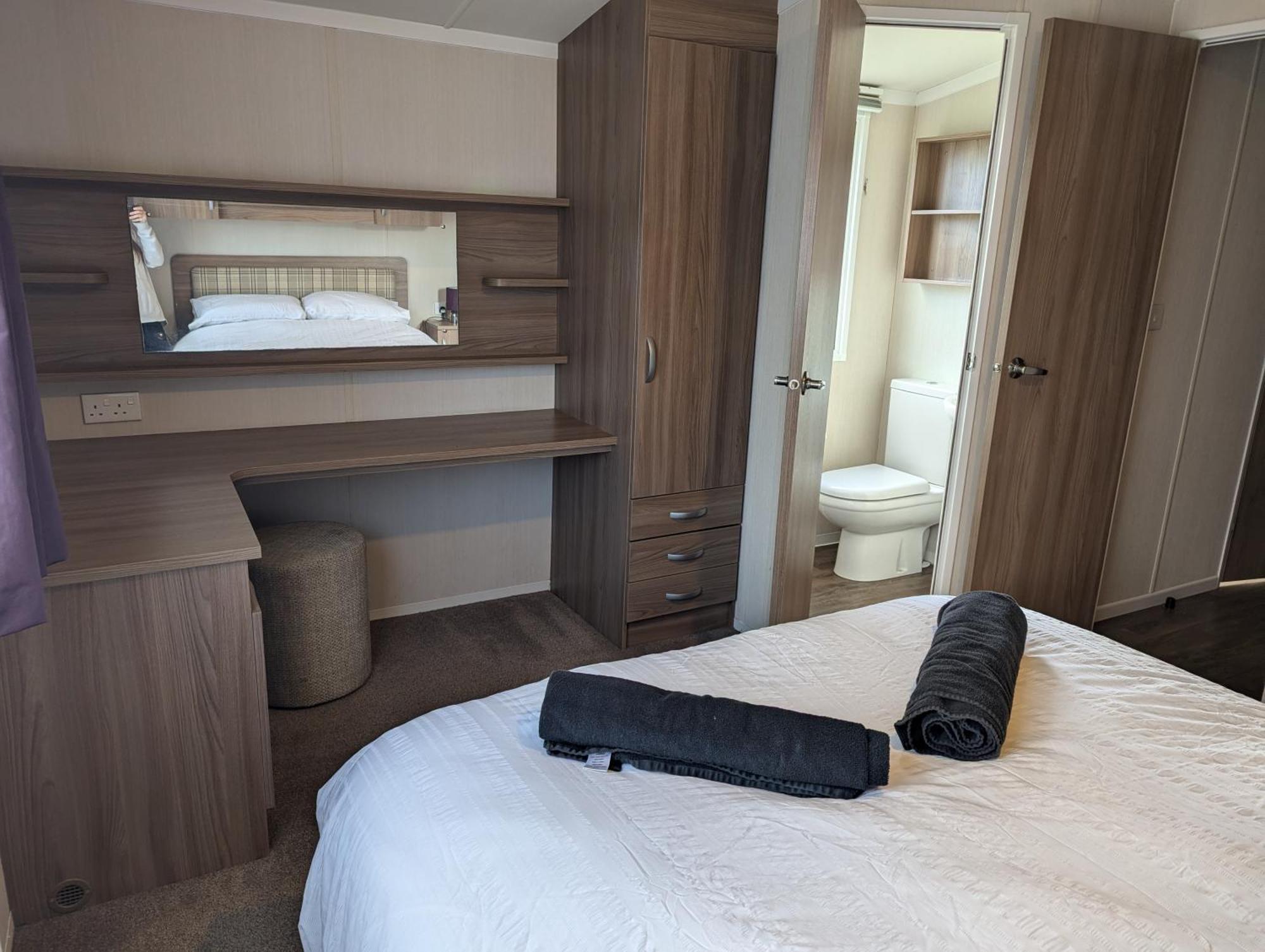 Swift Holidays At Combe Haven Holiday Park ヘイスティングス エクステリア 写真